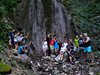 1-009 fotogruppo alla cascata